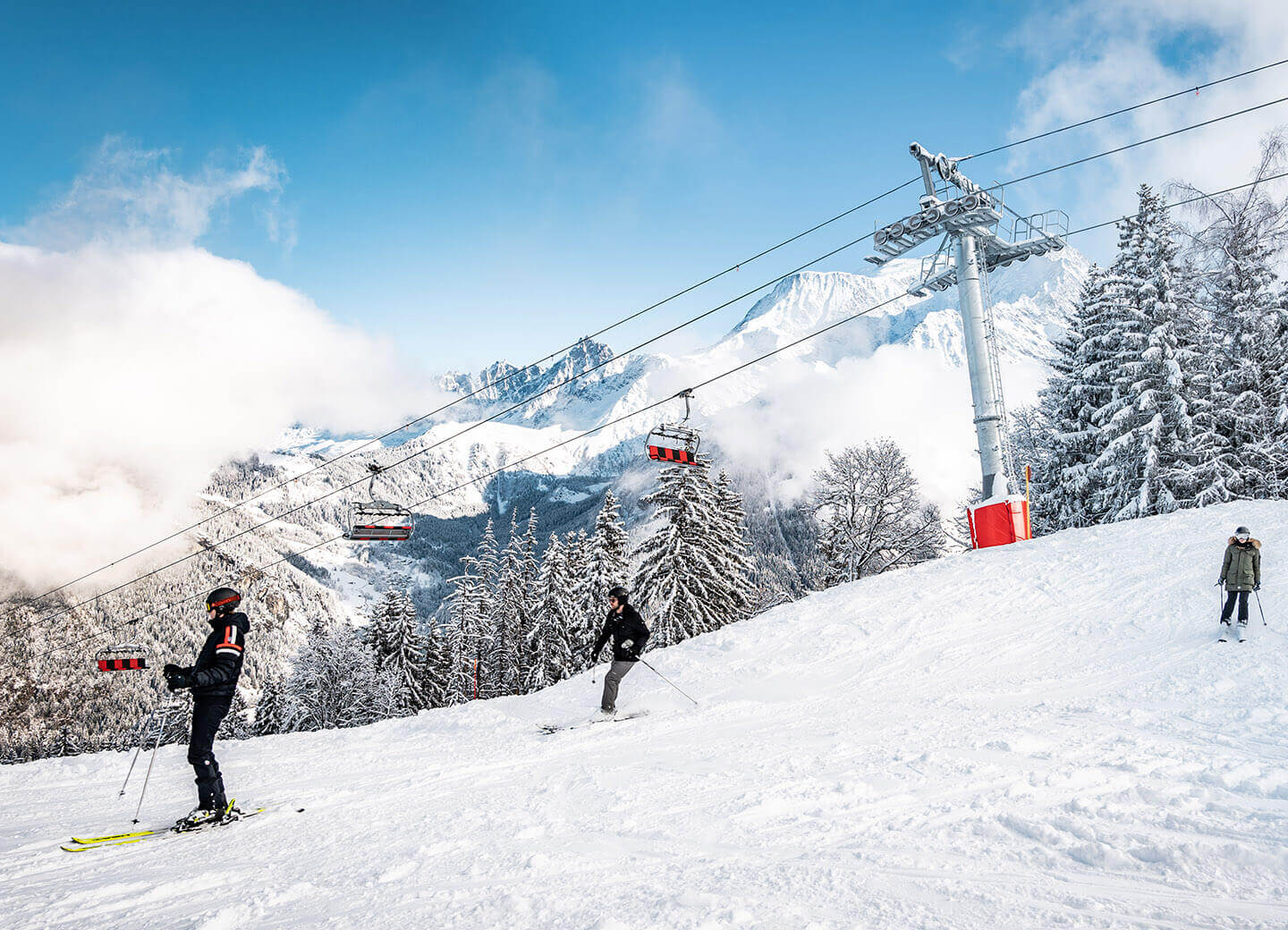 Mountain ropeways transport POMA Ski liftsand cable transport